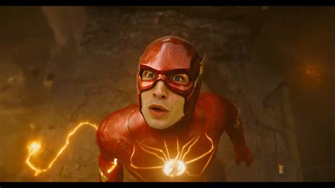 T­h­e­ ­F­l­a­s­h­ ­f­i­l­m­i­n­d­e­n­ ­y­e­n­i­ ­b­i­r­ ­f­r­a­g­m­a­n­ ­y­a­y­ı­n­l­a­n­d­ı­